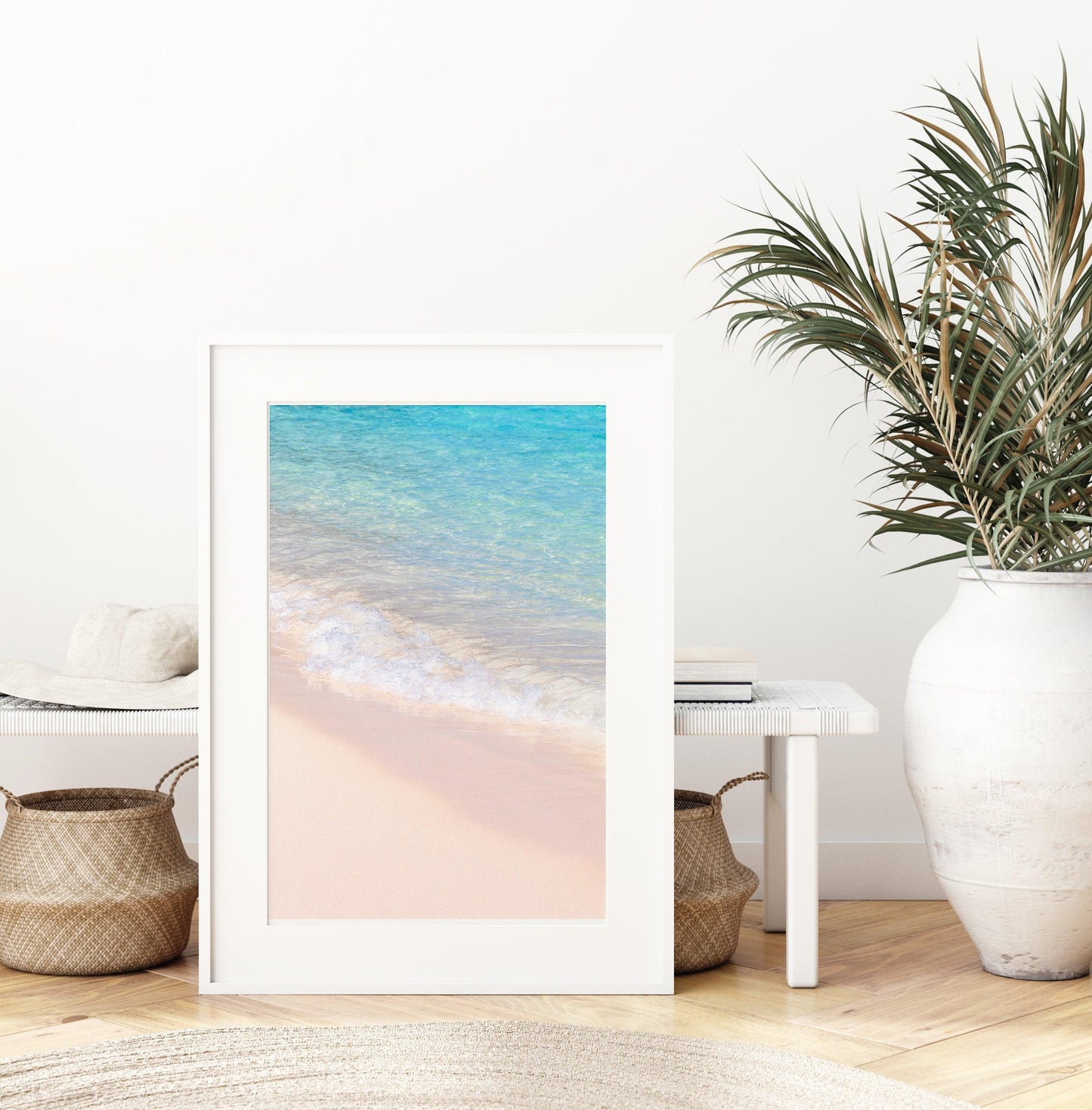 Vertical photo of pink sand and turquoise water at Horseshoe Bay Beach in Bermuda