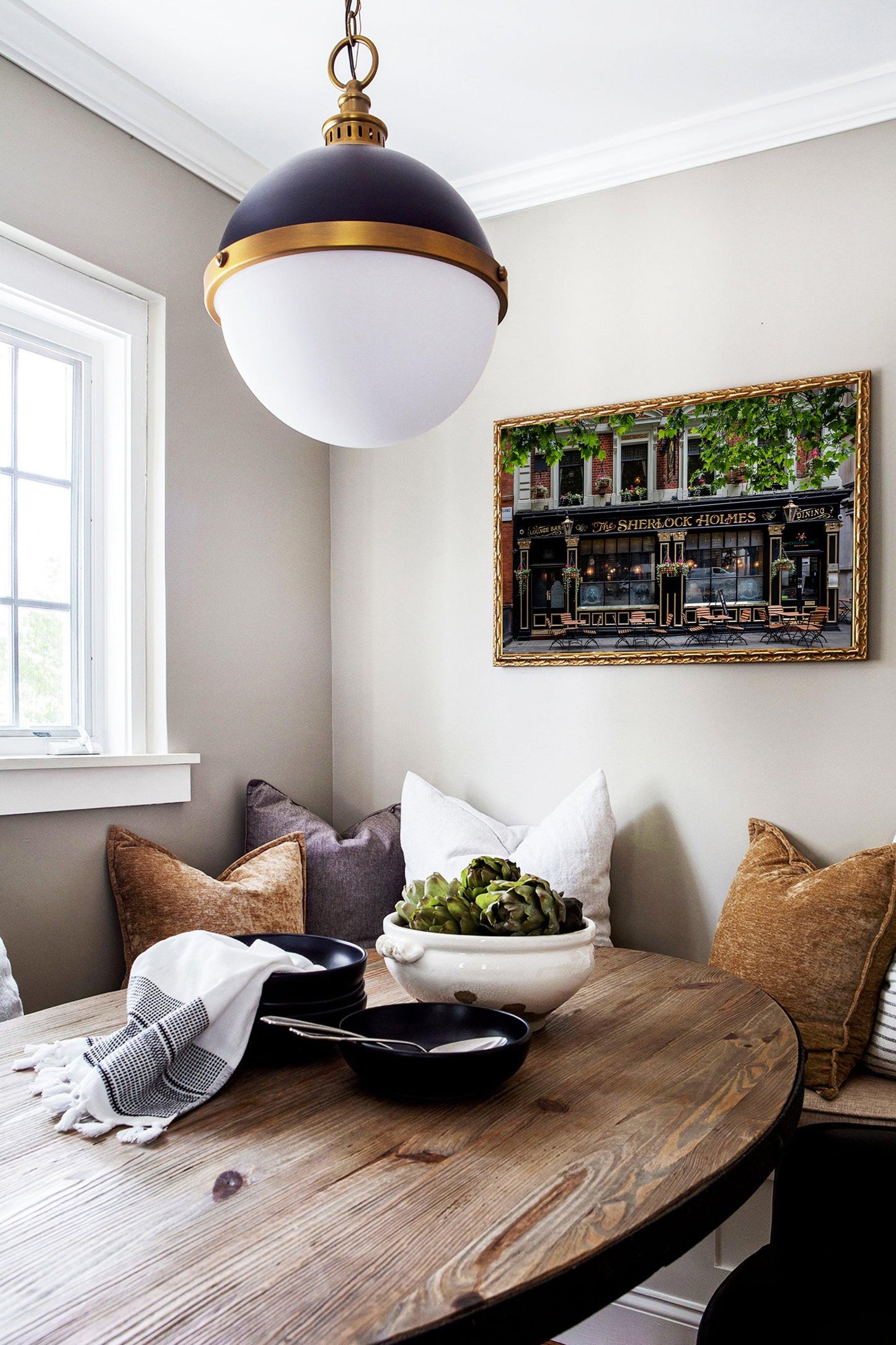London pub print with a Sherlock Holmes theme, showcasing its quaint exterior and vintage charm.